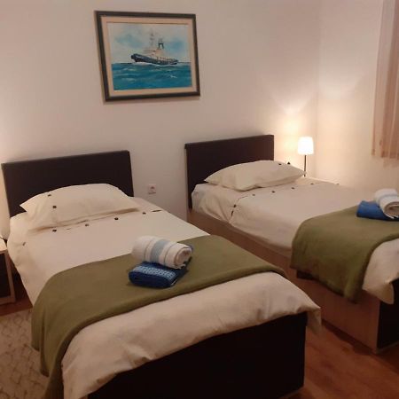 Apartman Dani Drazice Eksteriør billede